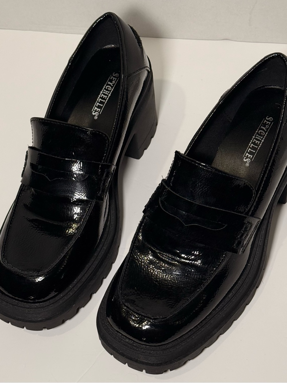 Seychelles Black Patent Leather Chunky Lug Sole Block Heel Loafers Womens 8